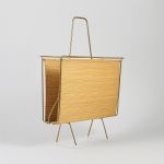 1261 2197 MAGAZINE RACK